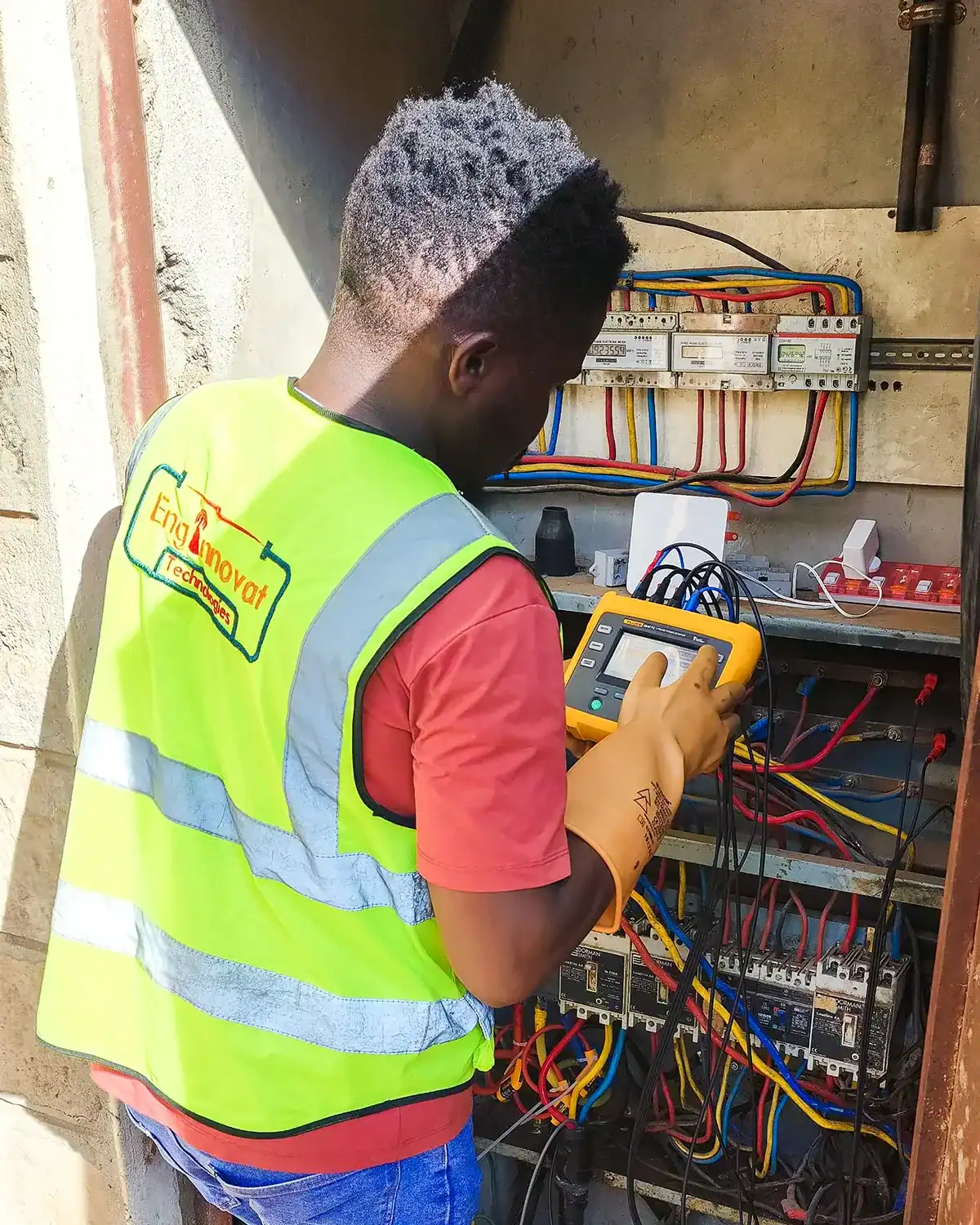 Power quality monitoring in a university distribution board.