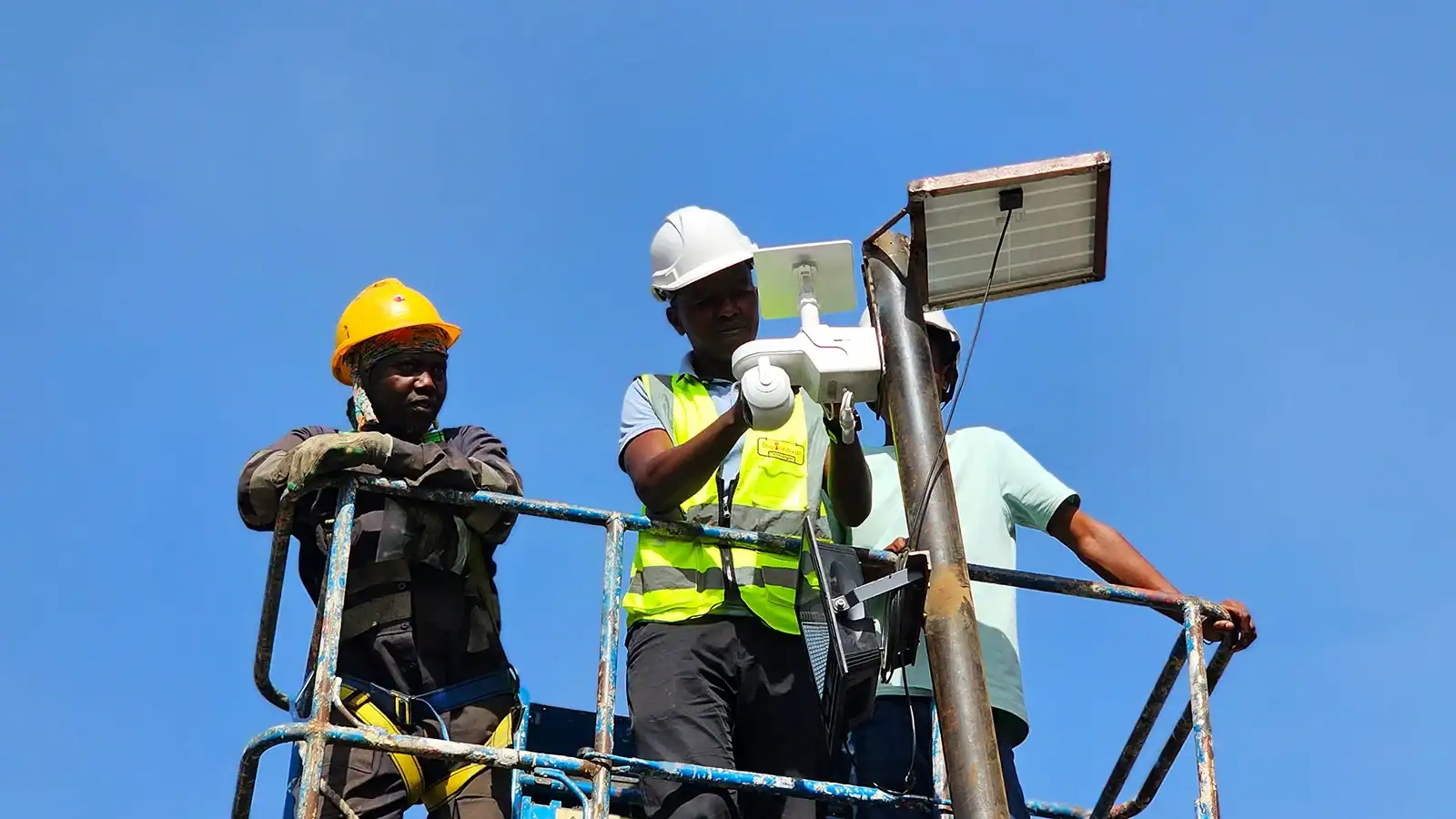 Installation of 4G enabled CCTV security camera.
