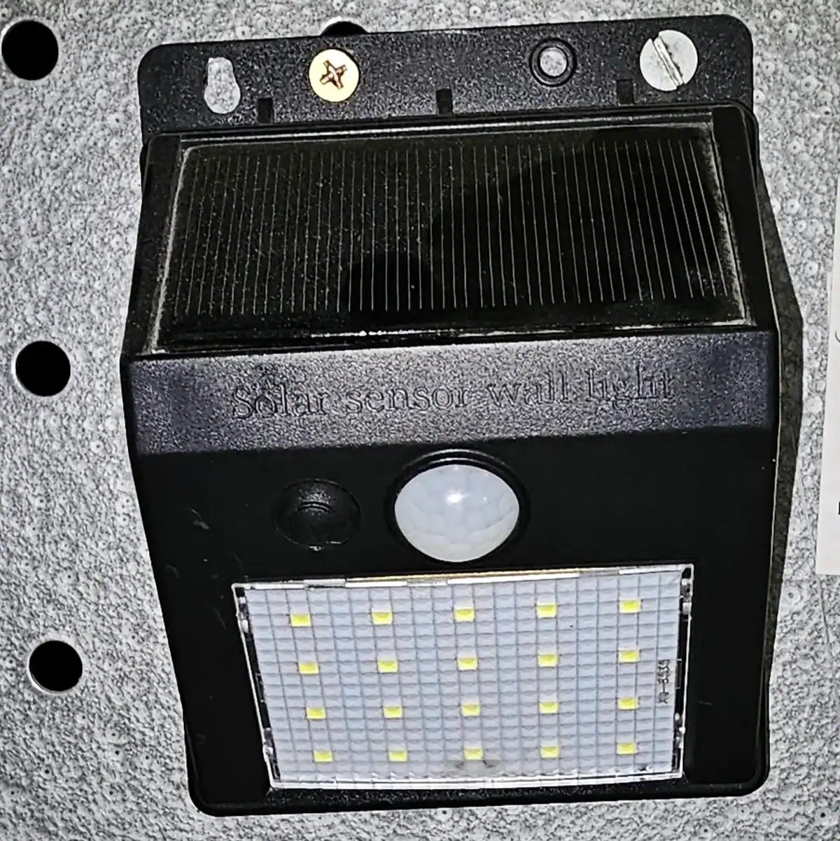 Solar-powered motion sensor security light for outdoor and predator deterrent applications
